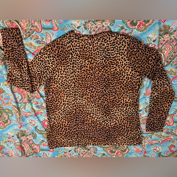 LANDS END v neck LEOPARD PRINT long sleeve tee XL TALL like new! - Picture 4 of 4